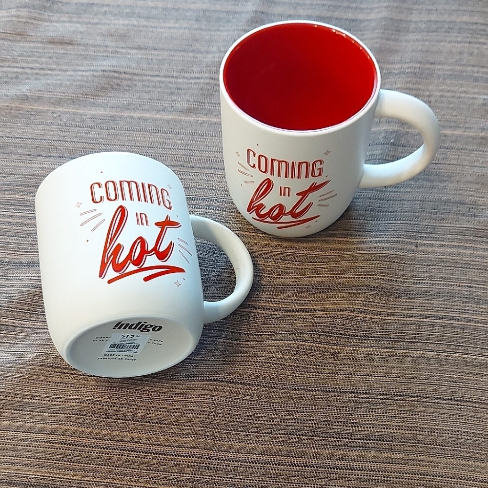 Set of Indigo 'Coming in Hot' Red and White Mugs